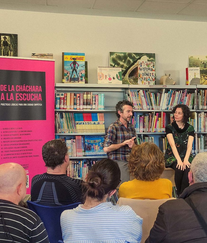 De la Cháchara a la Escucha. Coloquio “ESPEJITO, ESPEJITO. Cine para reconocernos” con Marcela Ascencio Medina y Jose Abellán Fernández.